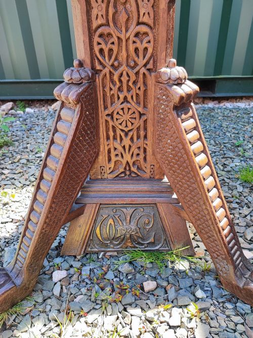 ANTIQUE CARVED OAK LECTURN - ADDITIONAL PHOTO 7