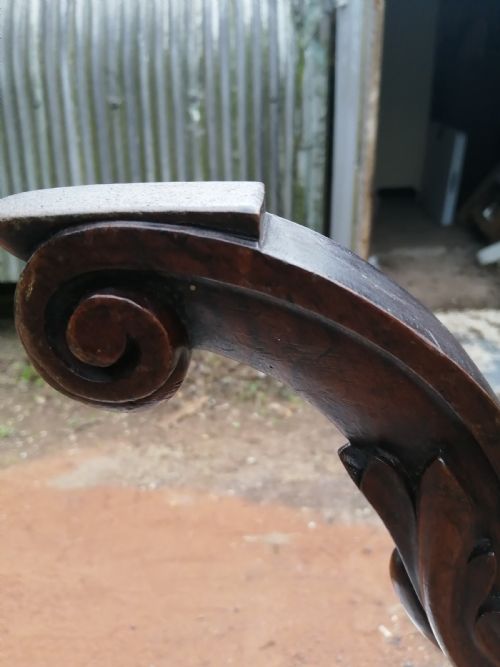 A VICTORIAN CARVED WALNUT REVOLVING PIANO STOOL - ADDITIONAL PHOTO 8