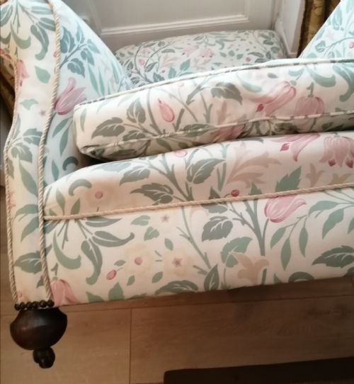A PAIR OF ANTIQUE VICTORIAN UPHOLSTERED ARM CHAIRS - ADDITIONAL PHOTO 8