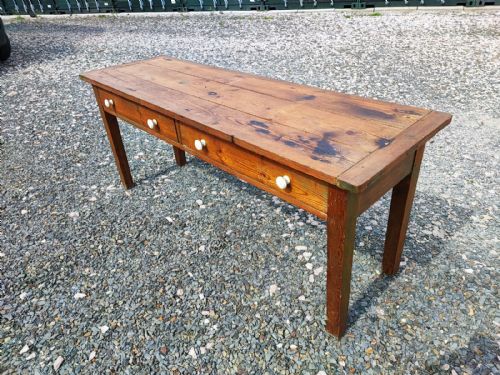 a victorian pine kitchen table - CATEGORY: ANTIQUE TABLES - DATED VICTORIAN