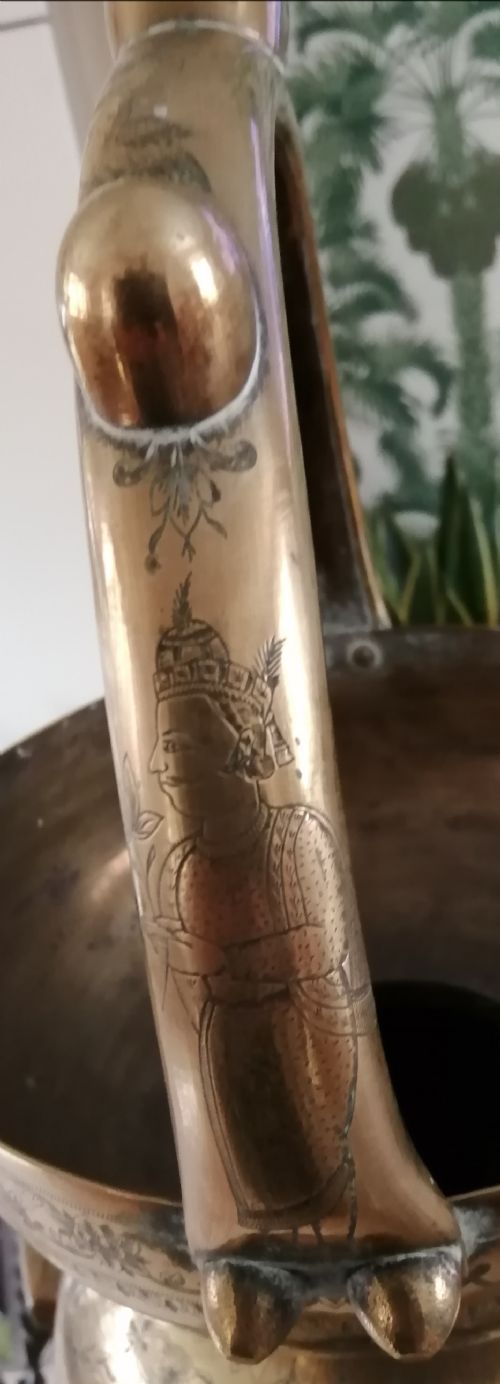 ANTIQUE INDIAN FINELY ENGRAVED HOLY WATER CARRIER - ADDITIONAL PHOTO 6