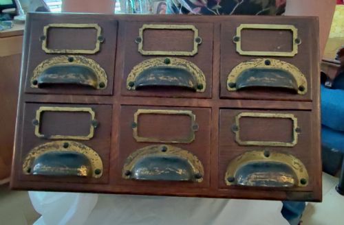 an antique oak 6 drawer file cabinet - CATEGORY: ANTIQUE CABINETS - DATED 1920