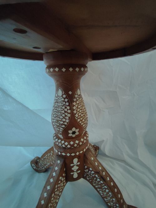 SUPERIOR ANTIQUE BONE AND EBONY ANGLO INDIAN HOSHIARPUR TABLE - ADDITIONAL PHOTO 3