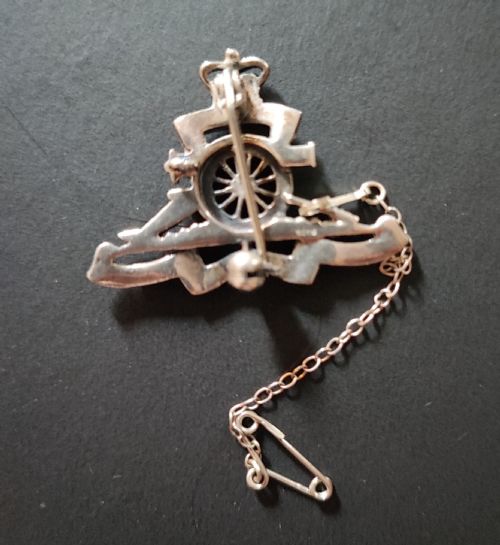 MILITARY REGIMENTS BROOCH HALLMARKED SILVER WITH MARQUISATE DECOR TO FRONT - ADDITIONAL PHOTO 3
