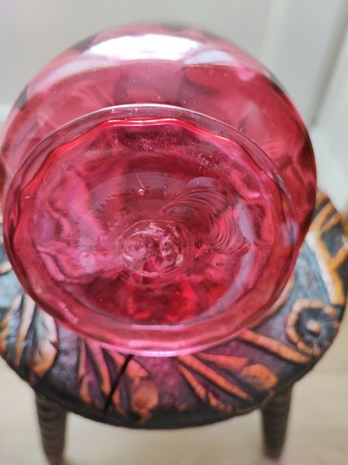 PRETTY VICTORIAN CRANBERRY GLASS DECANTER - ADDITIONAL PHOTO 1