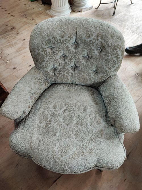 VICTORIAN ARMCHAIR BY C HINDLEY AND SON OXFORD STREET LONDON - ADDITIONAL PHOTO 3