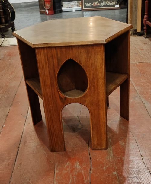liberty's of london oak art's and crafts occasional book table - CATEGORY: ANTIQUE BOOKCASES - DATED 1900