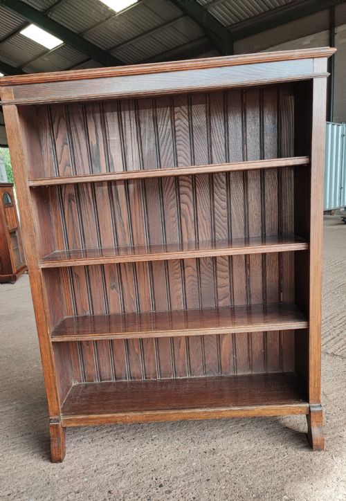 an edwardian solid oak open bookcase - CATEGORY: ANTIQUE BOOKCASES - DATED EDWARDIAN