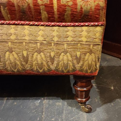 VICTORIAN CHESTERFIELD SOFA - ADDITIONAL PHOTO 4