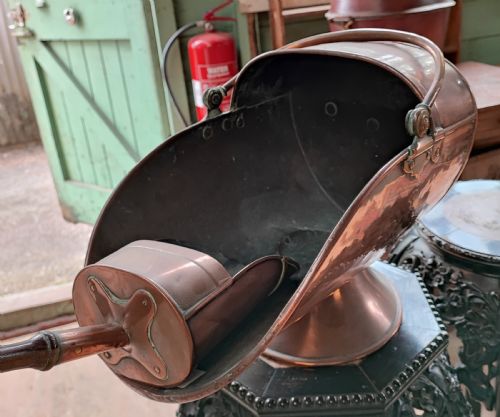 ANTIQUE COPPER COAL HOD AND SHOVEL - ADDITIONAL PHOTO 8