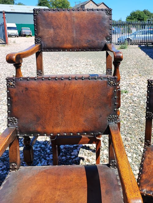 ANTIQUE SET OF 8 OAK UPHOLSTERED LEATHER CHAIRS IN THE CROMWELLIAN STYLE - ADDITIONAL PHOTO 3