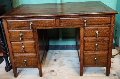 antique edwardian oak pedestal desk - CATEGORY: ANTIQUE DESKS - DATED EDWARDIAN
