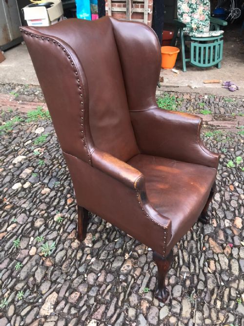 ANTIQUE LEATHER BALL AND CLAW WING CHAIR - ADDITIONAL PHOTO 3