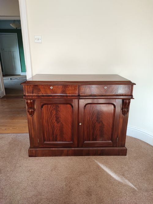 victorian mahogany chiffoniersideboardside cabinet - CATEGORY: ANTIQUE SIDEBOARDS - DATED VICTORIAN