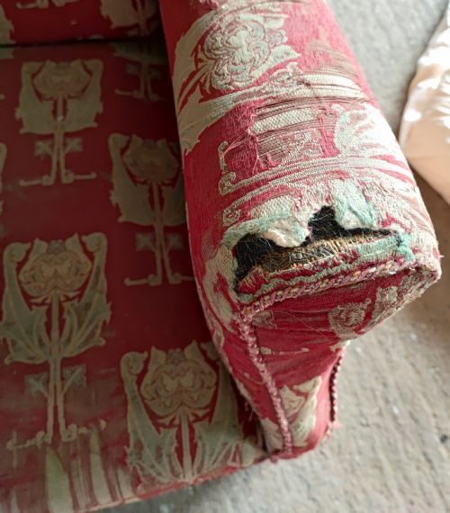 AN ARTS AND CRAFTS WING ARM CHAIR WITH ORIGINAL UPHOLSTERY - ADDITIONAL PHOTO 2