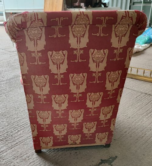 AN ARTS AND CRAFTS WING ARM CHAIR WITH ORIGINAL UPHOLSTERY - ADDITIONAL PHOTO 7