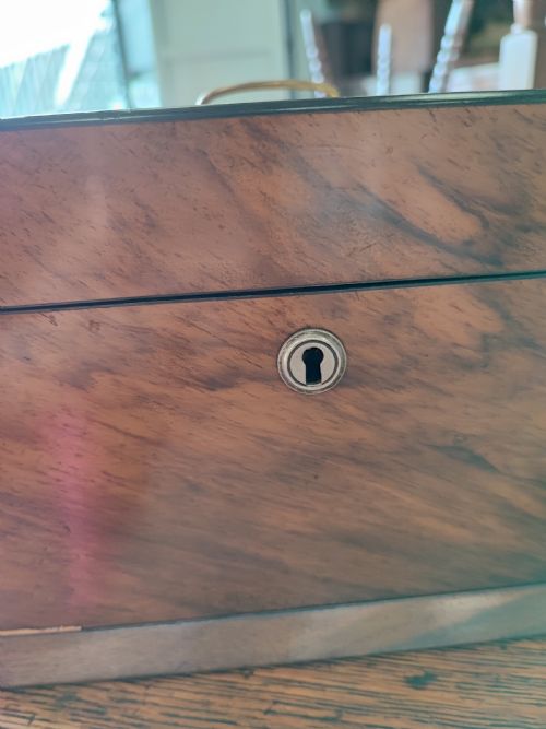 VICTORIAN WALNUT SEWING BOX - ADDITIONAL PHOTO 4