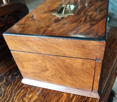 VICTORIAN WALNUT SEWING BOX - ADDITIONAL PHOTO 10