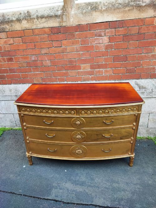 AN ENGLISH ANTIQUE GILT COMMODE CHEST IN THE GEORGE THE 3RD STYLE - ADDITIONAL PHOTO 8