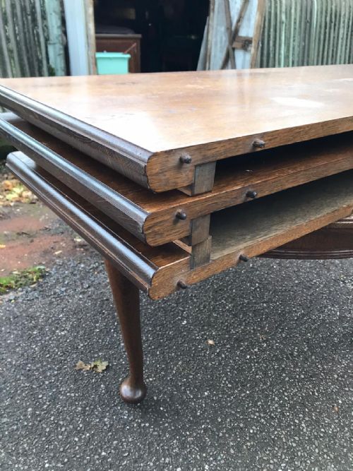 ANTIQUE GOLDEN OAK 3 LEAF EXTENDING DINING TABLE - ADDITIONAL PHOTO 1