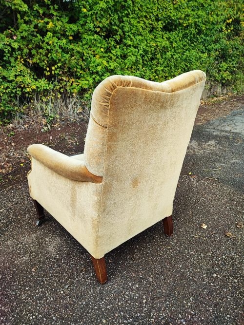 A PAIR OF VICTORIAN UPHOLSTERED ARMCHAIRS - ADDITIONAL PHOTO 1