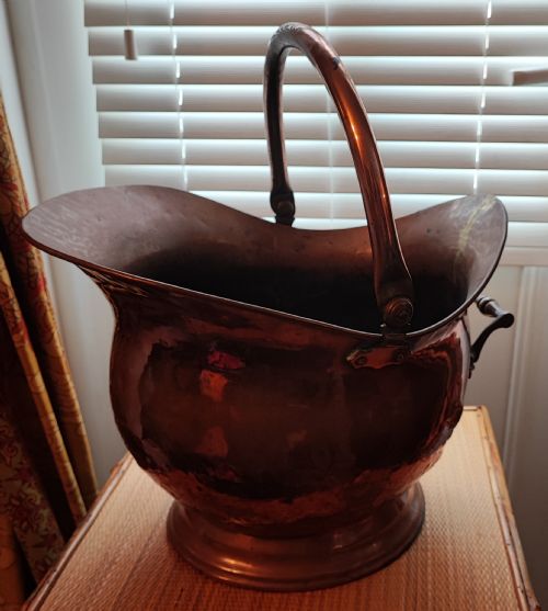 VICTORIAN COPPER HELMET COAL OR LOG BUCKET - ADDITIONAL PHOTO 3