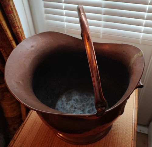VICTORIAN COPPER HELMET COAL OR LOG BUCKET - ADDITIONAL PHOTO 4