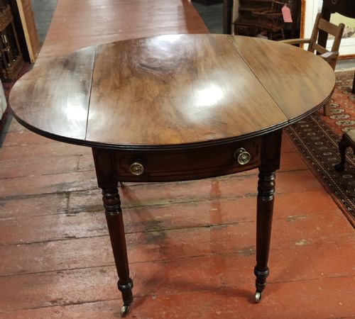 REGENCY OVAL PEMBROKE LAMP TABLE - ADDITIONAL PHOTO 1