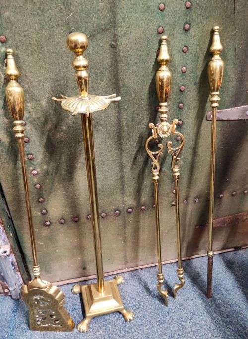 PRETTY VICTORIAN BRASS FIRE IRONS OR FIREPLACE SET - ADDITIONAL PHOTO 10