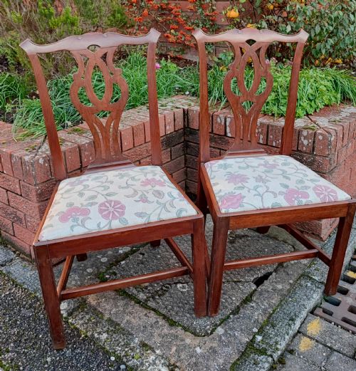 a pair of chippendale period mahogany side chairs - CATEGORY: ANTIQUE CHAIRS - DATED 18TH CENTURY