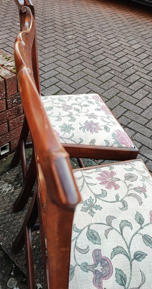 A PAIR OF CHIPPENDALE PERIOD MAHOGANY SIDE CHAIRS - ADDITIONAL PHOTO 3