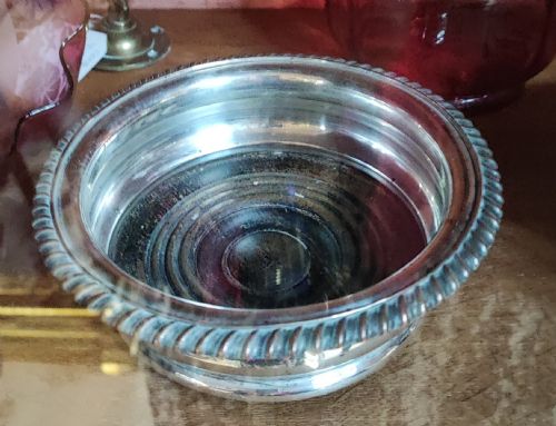 A PAIR OF SHEFFIELD PLATE BOTTLE COASTERS - ADDITIONAL PHOTO 4