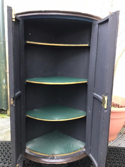 GEORGE 111 PAINTED HANGING CORNER CUPBOARD - ADDITIONAL PHOTO 5