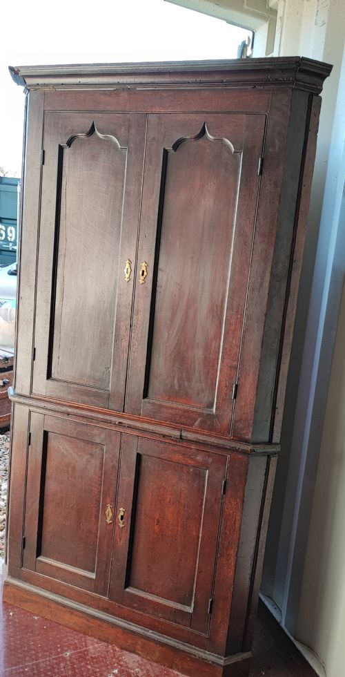 GEORGE 111 4 DOOR OAK CORNER CABINET 18TH CENTURY - ADDITIONAL PHOTO 3