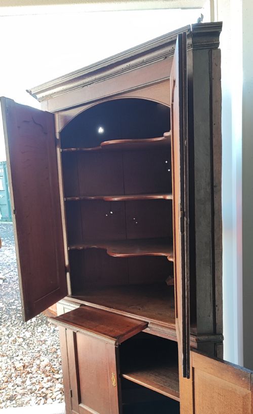 GEORGE 111 4 DOOR OAK CORNER CABINET 18TH CENTURY - ADDITIONAL PHOTO 5