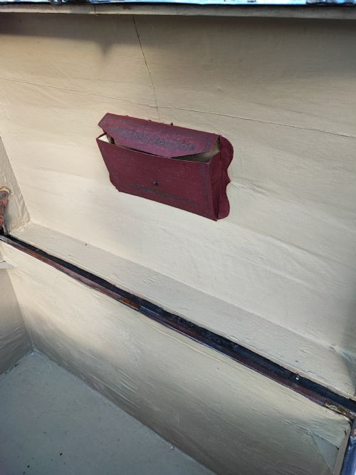 A 19 C TOOLED LEATHER AND MAHOGANY STEAMER CARRIAGE TRUNK - ADDITIONAL PHOTO 16