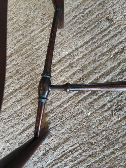 A QUALITY MAHOGANY WINDSOR ARMCHAIR BY BIRCH AND CO FOR LIBERTY OF LONDON - ADDITIONAL PHOTO 9