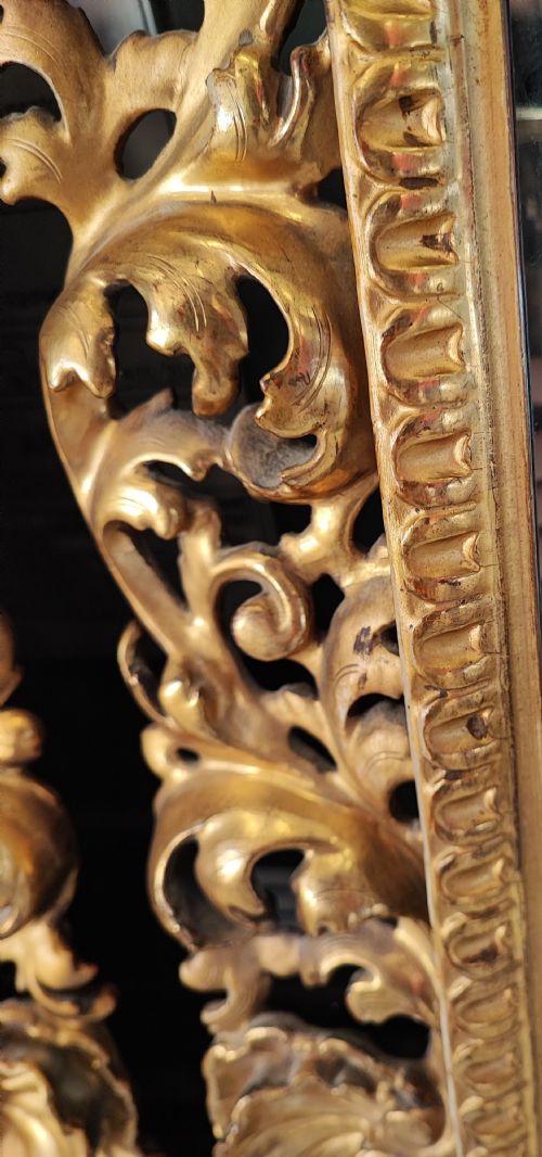 A PAIR OF 19C CARVED GILT WOOD ITALIAN FLORENTINE MIRRORS - ADDITIONAL PHOTO 4