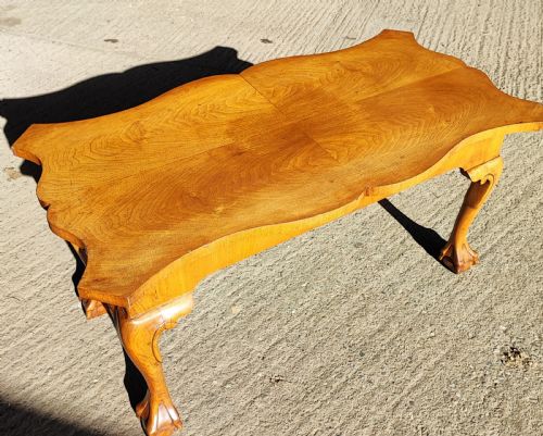ANTIQUE WALNUT COFFEE TABLE