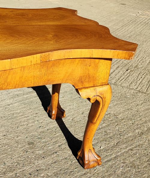 ANTIQUE WALNUT COFFEE TABLE - ADDITIONAL PHOTO 3