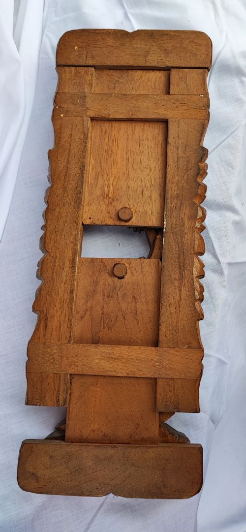 ANTIQUE LINDEN WOOD BLACKFOREST EXTENDING BOOK RACK - ADDITIONAL PHOTO 5