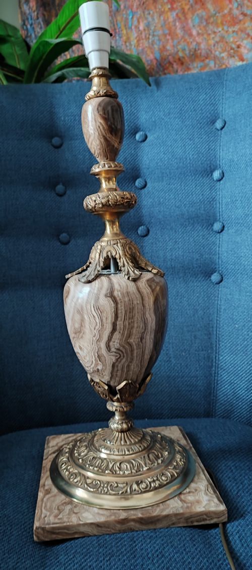 IMPRESSIVE ANTIQUE FRENCH MARBLE AND BRONZE TABLE LAMP - ADDITIONAL PHOTO 1