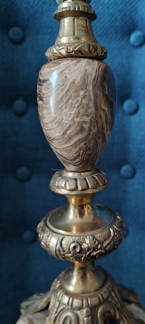 IMPRESSIVE ANTIQUE FRENCH MARBLE AND BRONZE TABLE LAMP - ADDITIONAL PHOTO 5