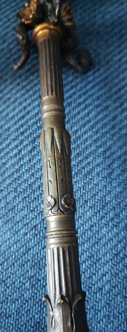 A PAIR OF 19C BRONZE AND GILT CANDLE STICKS - ADDITIONAL PHOTO 7