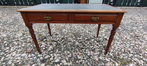 A VICTORIAN MAHOGANY 2 DRAWER WRITING TABLE - ADDITIONAL PHOTO 2