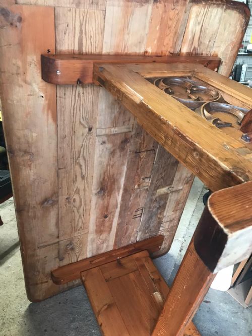 19C GOTHIC PINE KITCHEN TABLE - ADDITIONAL PHOTO 11
