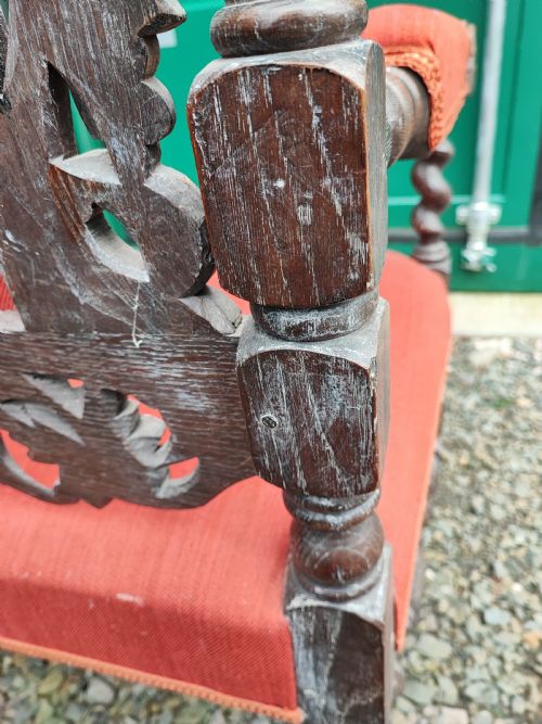A HANDSOME VICTORIAN CARVED OAK THRONE ARMCHAIR - ADDITIONAL PHOTO 4