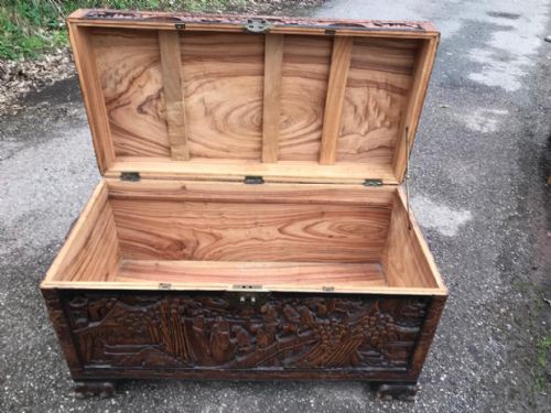 GOOD ANTIQUE CARVED CAMPHOR WOOD CHINESE TRUNK - ADDITIONAL PHOTO 4