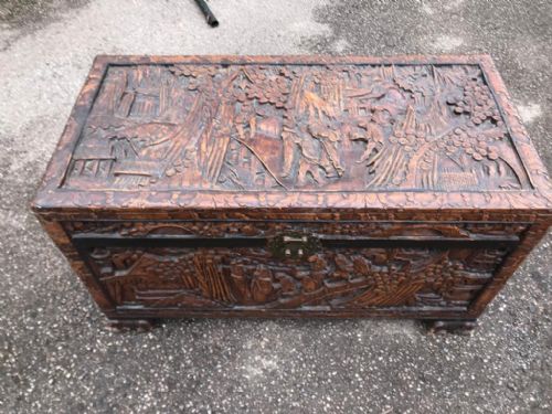 GOOD ANTIQUE CARVED CAMPHOR WOOD CHINESE TRUNK - ADDITIONAL PHOTO 6