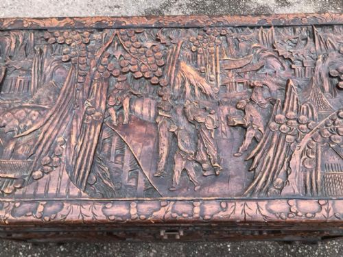 GOOD ANTIQUE CARVED CAMPHOR WOOD CHINESE TRUNK - ADDITIONAL PHOTO 7